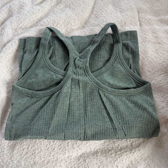 Lululemon Green Ribbed Tank Top - Picture 2 of 2